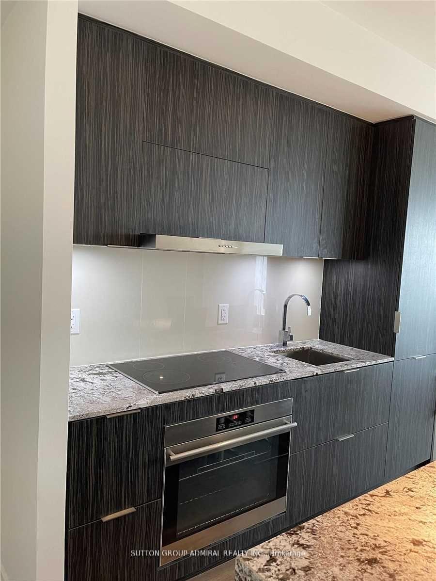 Photo 8 of Unit 1012, 1 Bloor Street E, Toronto, Church-Yonge Corridor — HOMEH