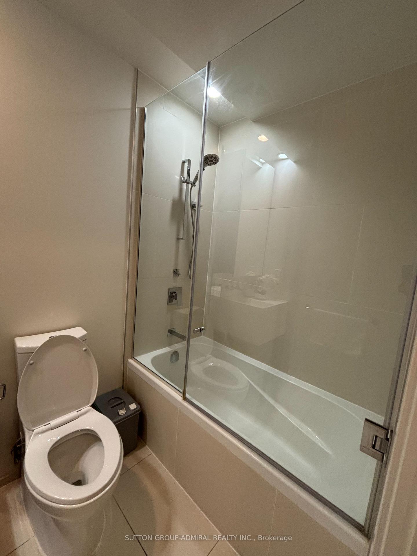 Photo 19 of Unit 1012, 1 Bloor Street E, Toronto, Church-Yonge Corridor — HOMEH