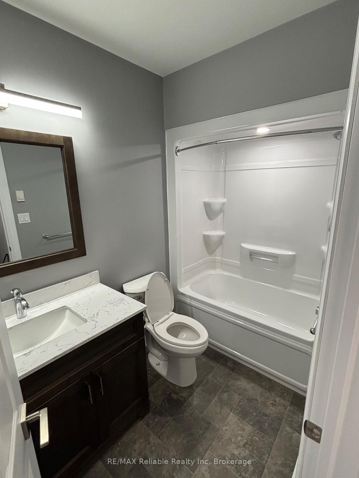 Photo 5 of Unit 206, 69 Albert Street, Central Huron, Clinton — HOMEH
