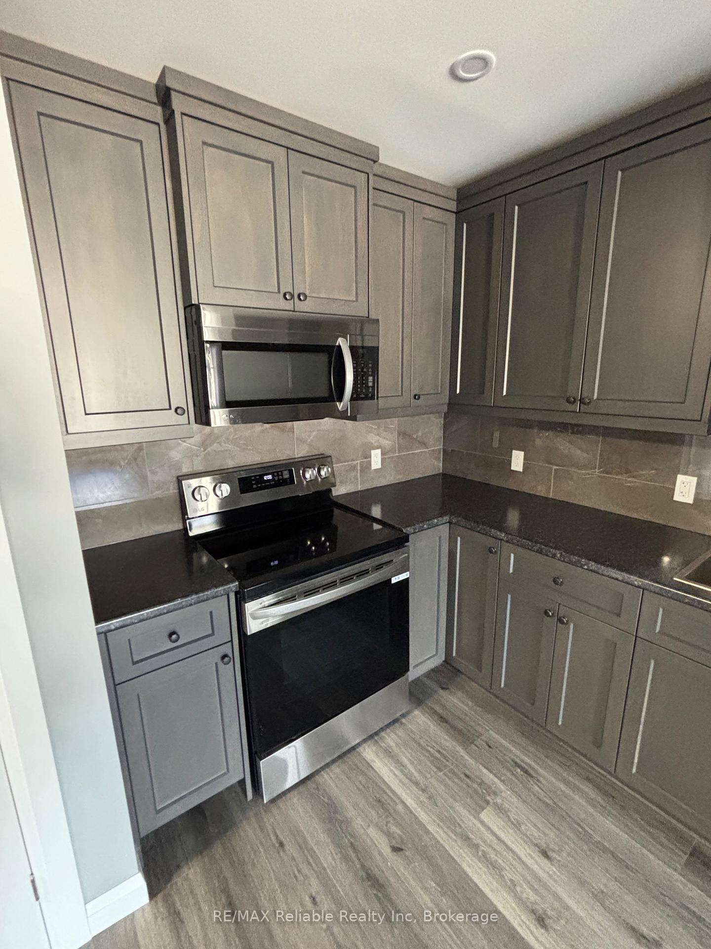 Photo 9 of Unit 206, 69 Albert Street, Central Huron, Clinton — HOMEH