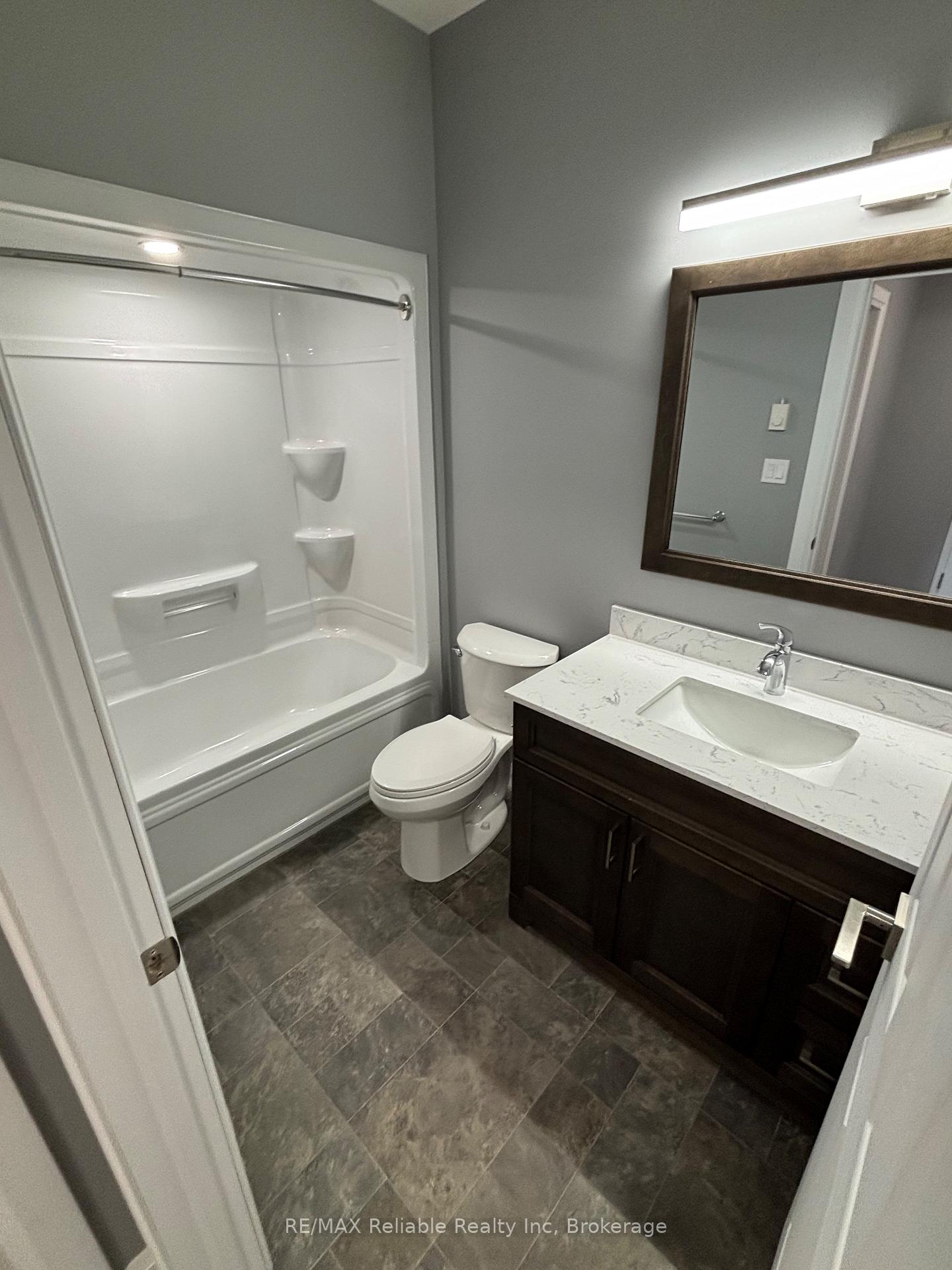 Photo 12 of Unit 206, 69 Albert Street, Central Huron, Clinton — HOMEH
