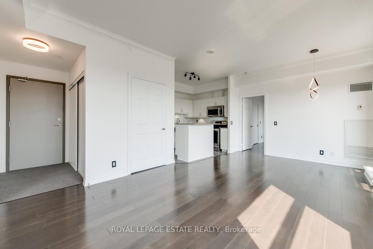 Photo 4 of Unit 905, 280 Donlands Avenue, Toronto, Danforth Village-East York — HOMEH