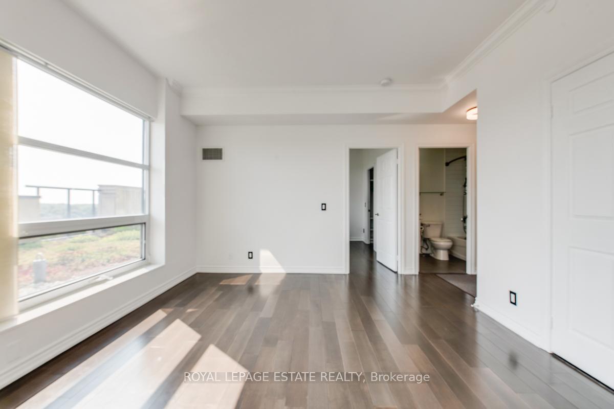 Photo 5 of Unit 905, 280 Donlands Avenue, Toronto, Danforth Village-East York — HOMEH