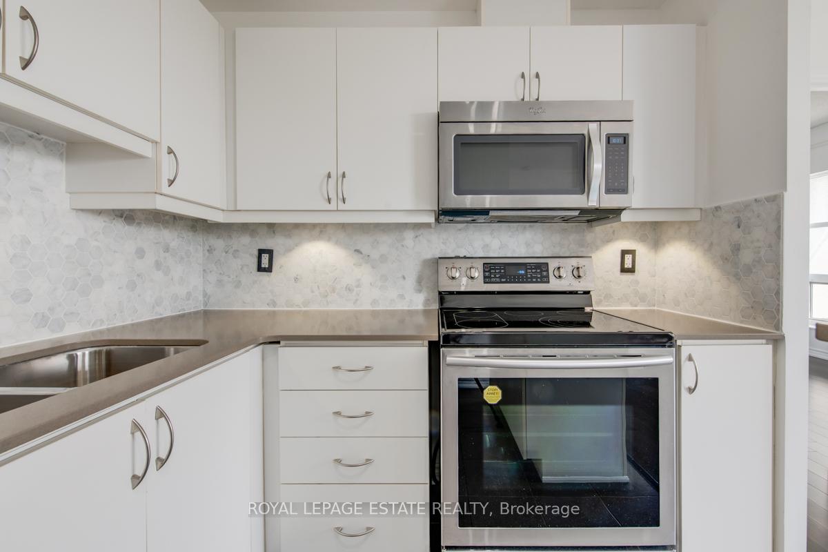 Photo 13 of Unit 905, 280 Donlands Avenue, Toronto, Danforth Village-East York — HOMEH