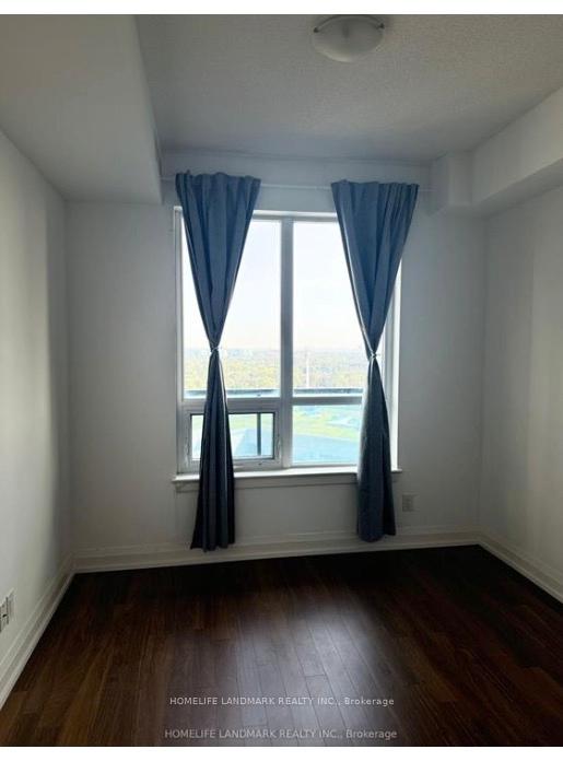 Photo 7 of Unit 805, 7171 Yonge Street, Markham, Thornhill — HOMEH