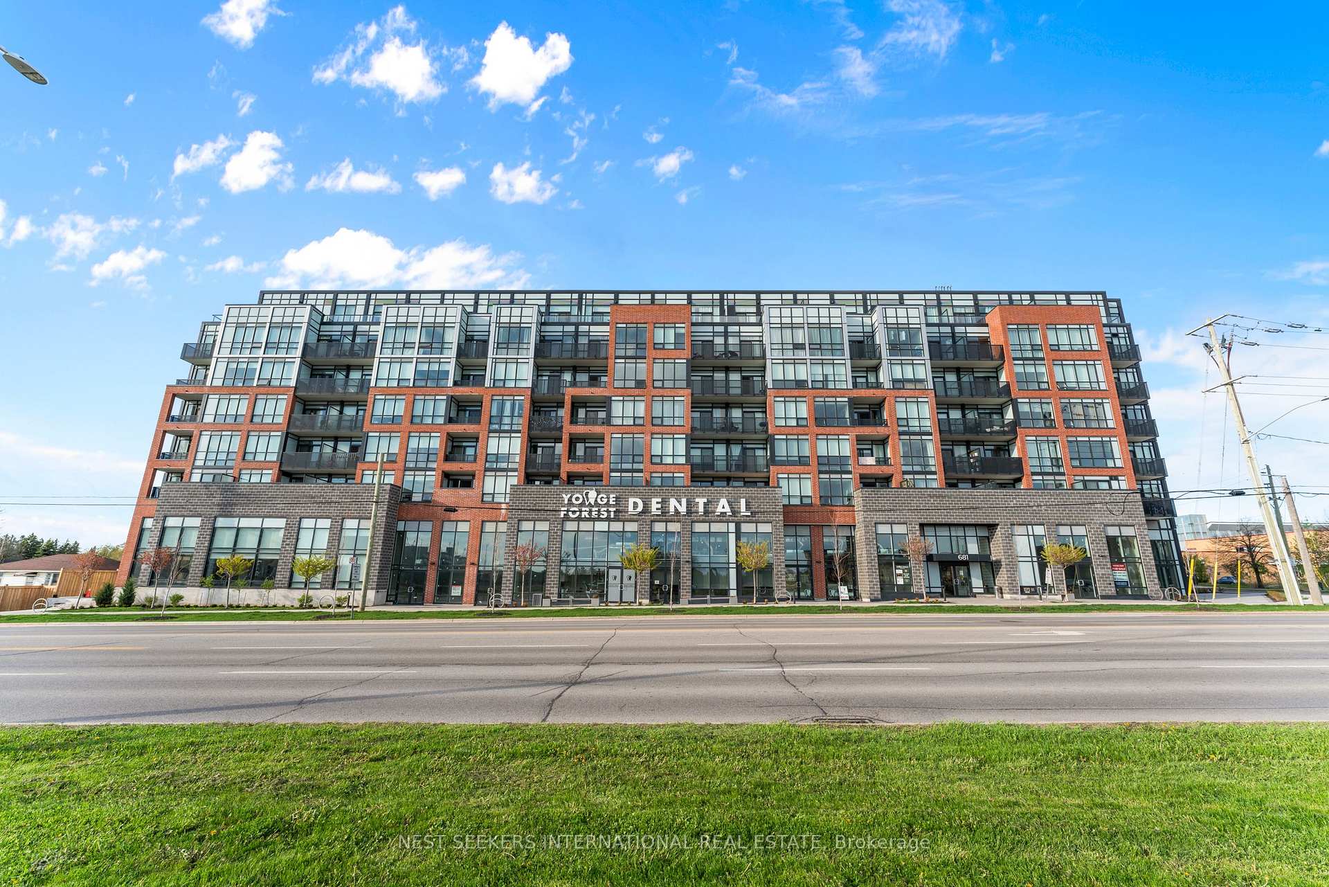 Photo 15 of Unit 424, 681 Yonge Street, Barrie, Painswick South — HOMEH