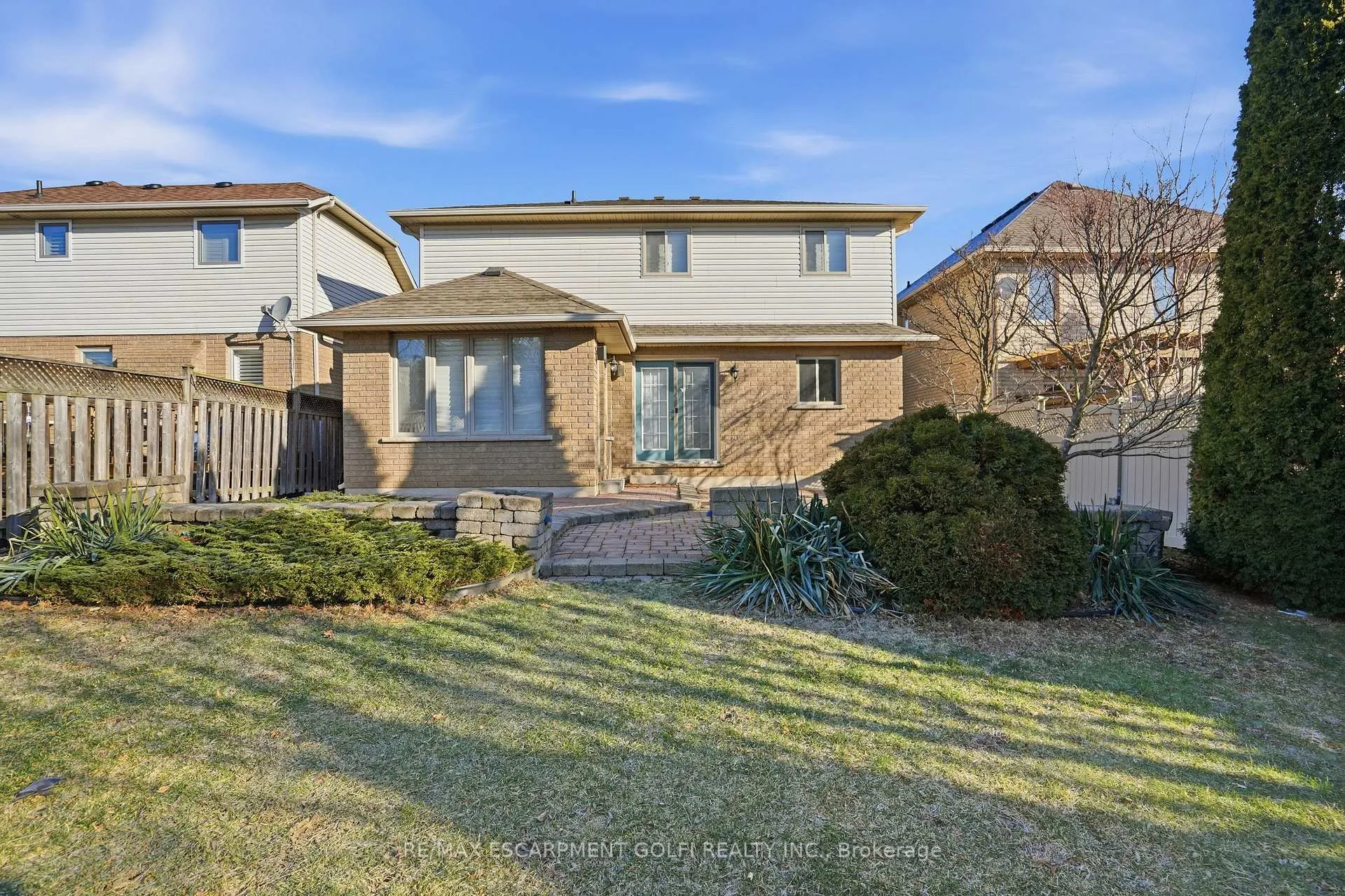 Photo 48 of 66 Suffolk Street, Hamilton, Meadowlands — HOMEH