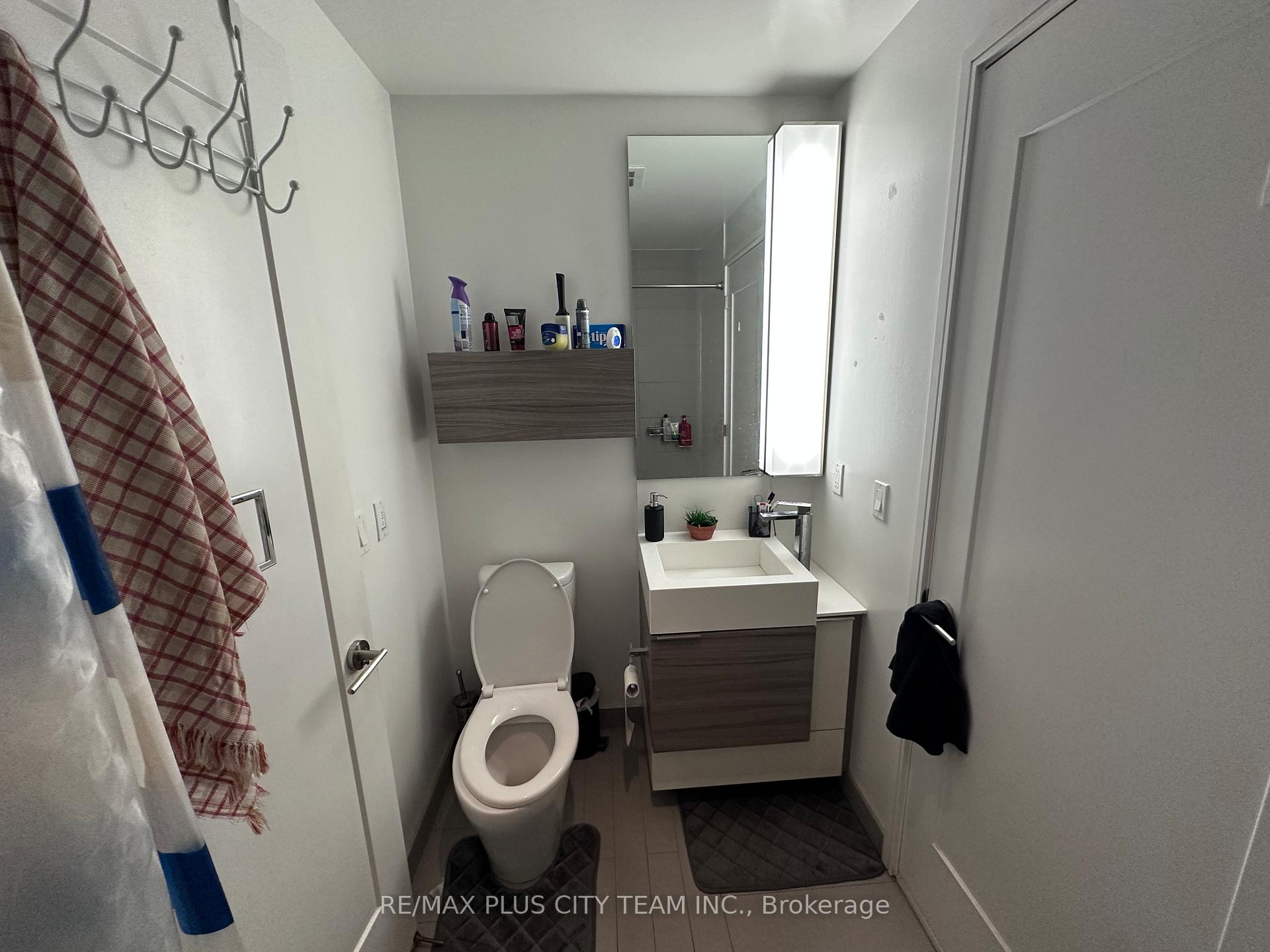 Photo 12 of Unit 2302, 88 Scott Street, Toronto, Church-Yonge Corridor — HOMEH