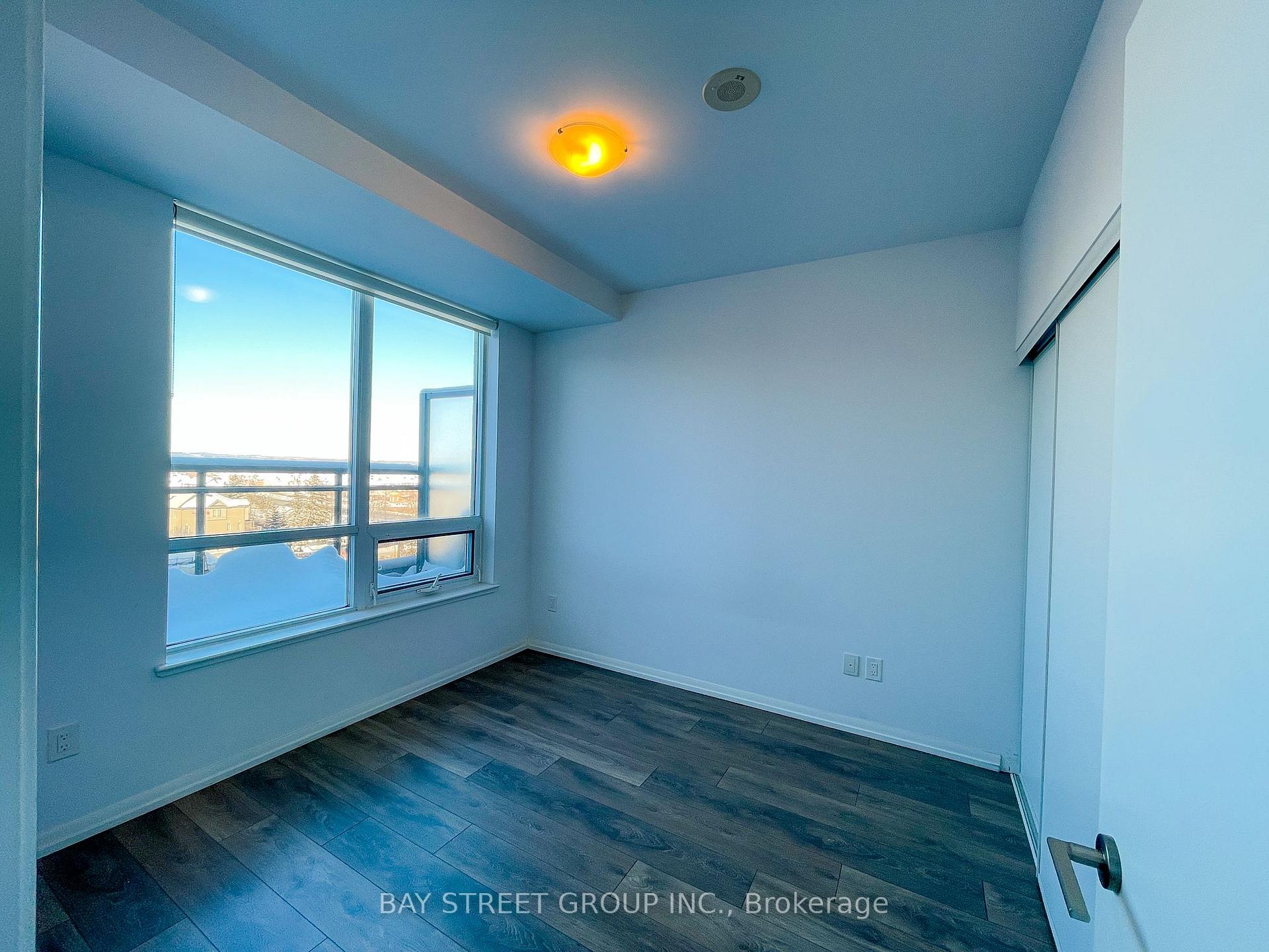 Photo 9 of Unit 702, 540 Bur Oak Avenue, Markham, Berczy — HOMEH