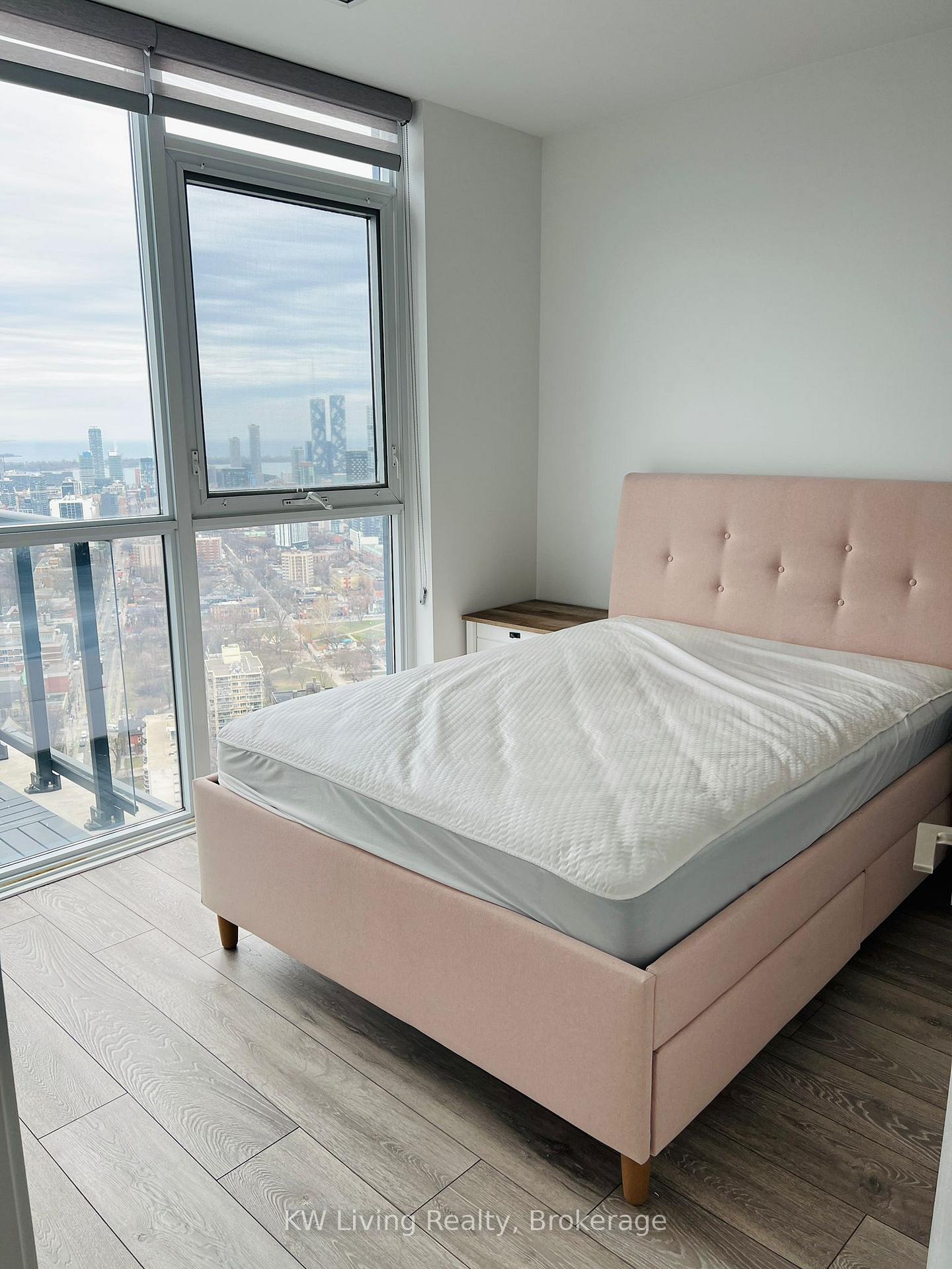 Photo 5 of Unit PH05, 159 Wellesley Street E, Toronto, Cabbagetown-South St. James Town — HOMEH