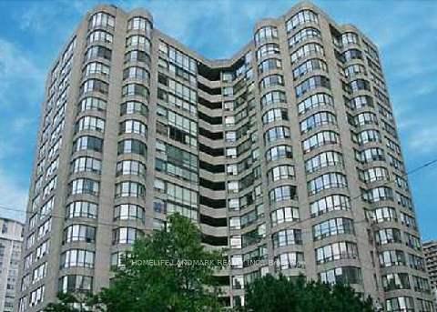 Front of Unit 801, 25 Maitland Street