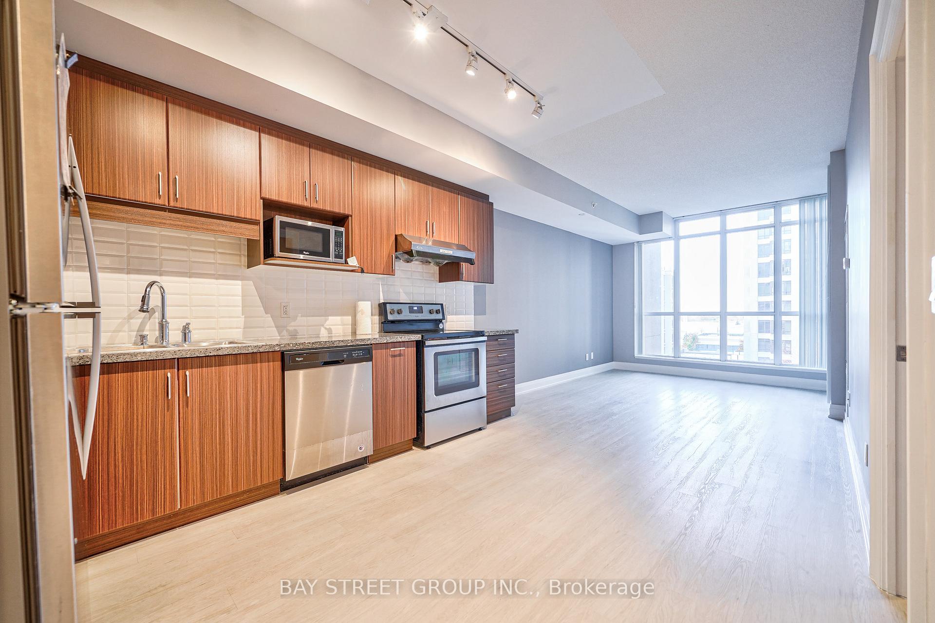 Photo 4 of Unit 721, 33 Clegg Road, Markham, Unionville — HOMEH