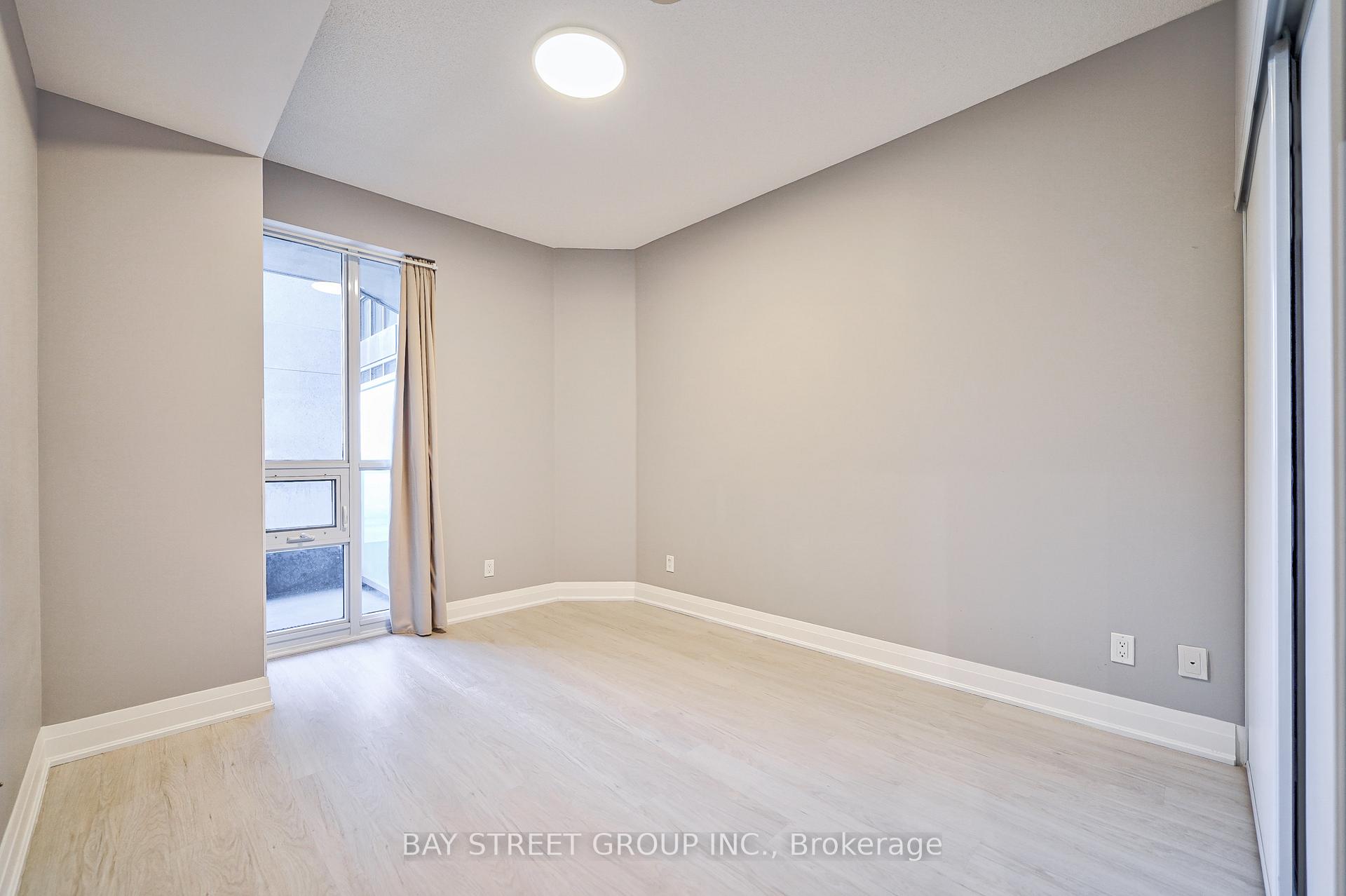 Photo 8 of Unit 721, 33 Clegg Road, Markham, Unionville — HOMEH