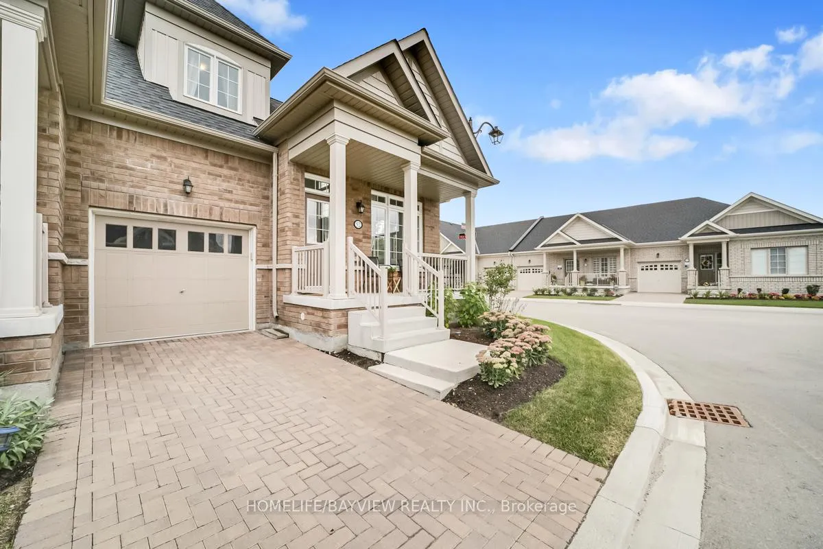 Photo 2 of 52 Bluestone Crescent, Brampton, Sandringham-Wellington — HOMEH