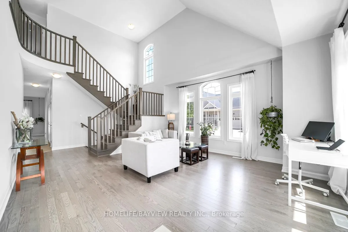 Photo 12 of 52 Bluestone Crescent, Brampton, Sandringham-Wellington — HOMEH