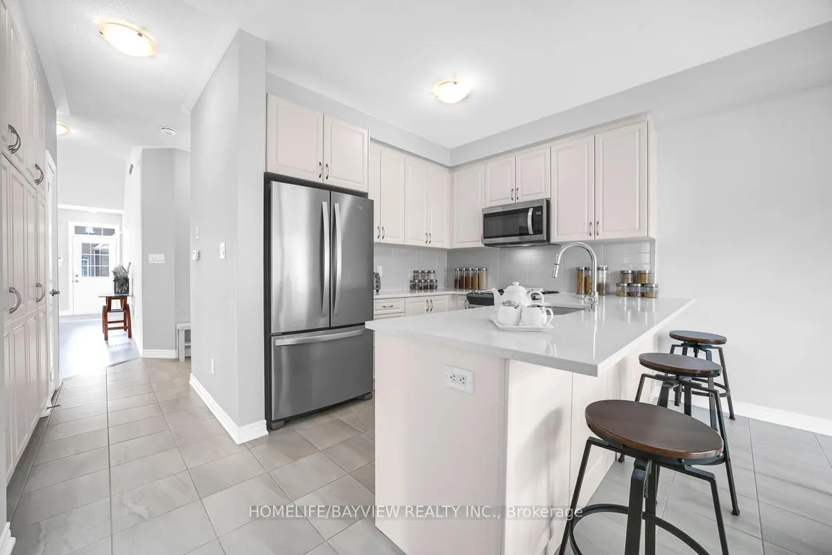 Photo 17 of 52 Bluestone Crescent, Brampton, Sandringham-Wellington — HOMEH