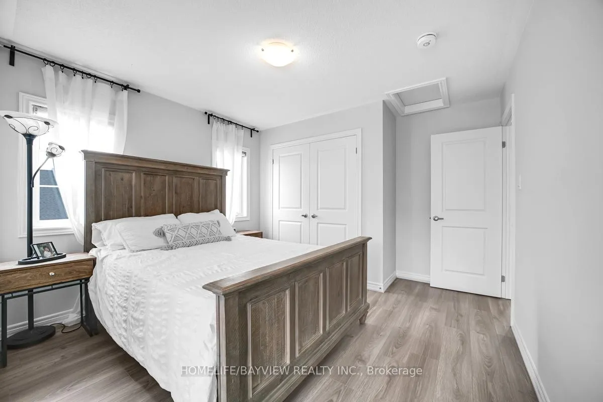Photo 38 of 52 Bluestone Crescent, Brampton, Sandringham-Wellington — HOMEH