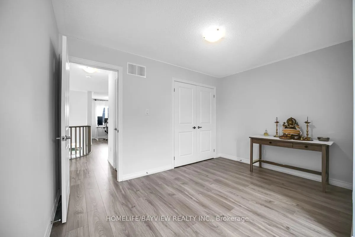 Photo 40 of 52 Bluestone Crescent, Brampton, Sandringham-Wellington — HOMEH