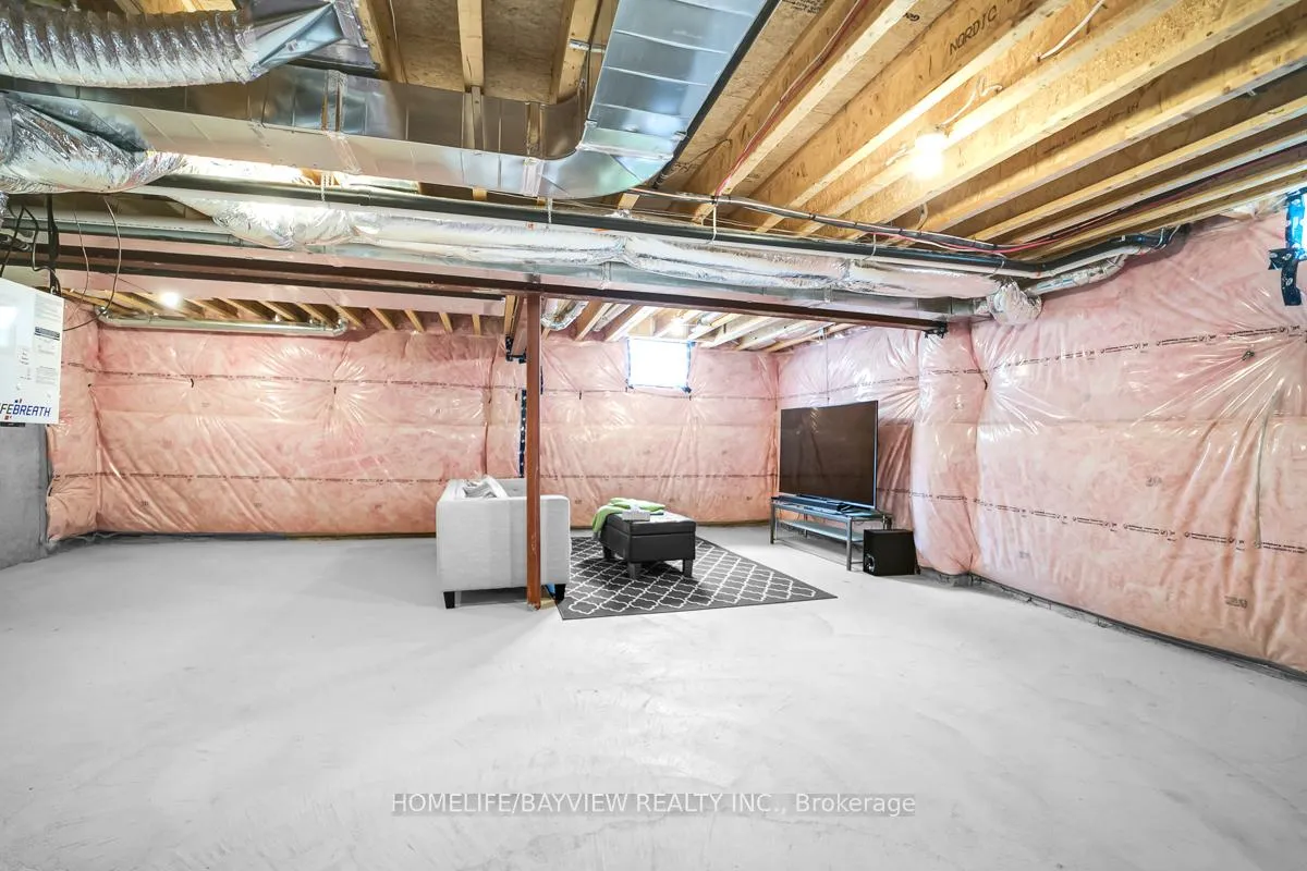 Photo 42 of 52 Bluestone Crescent, Brampton, Sandringham-Wellington — HOMEH