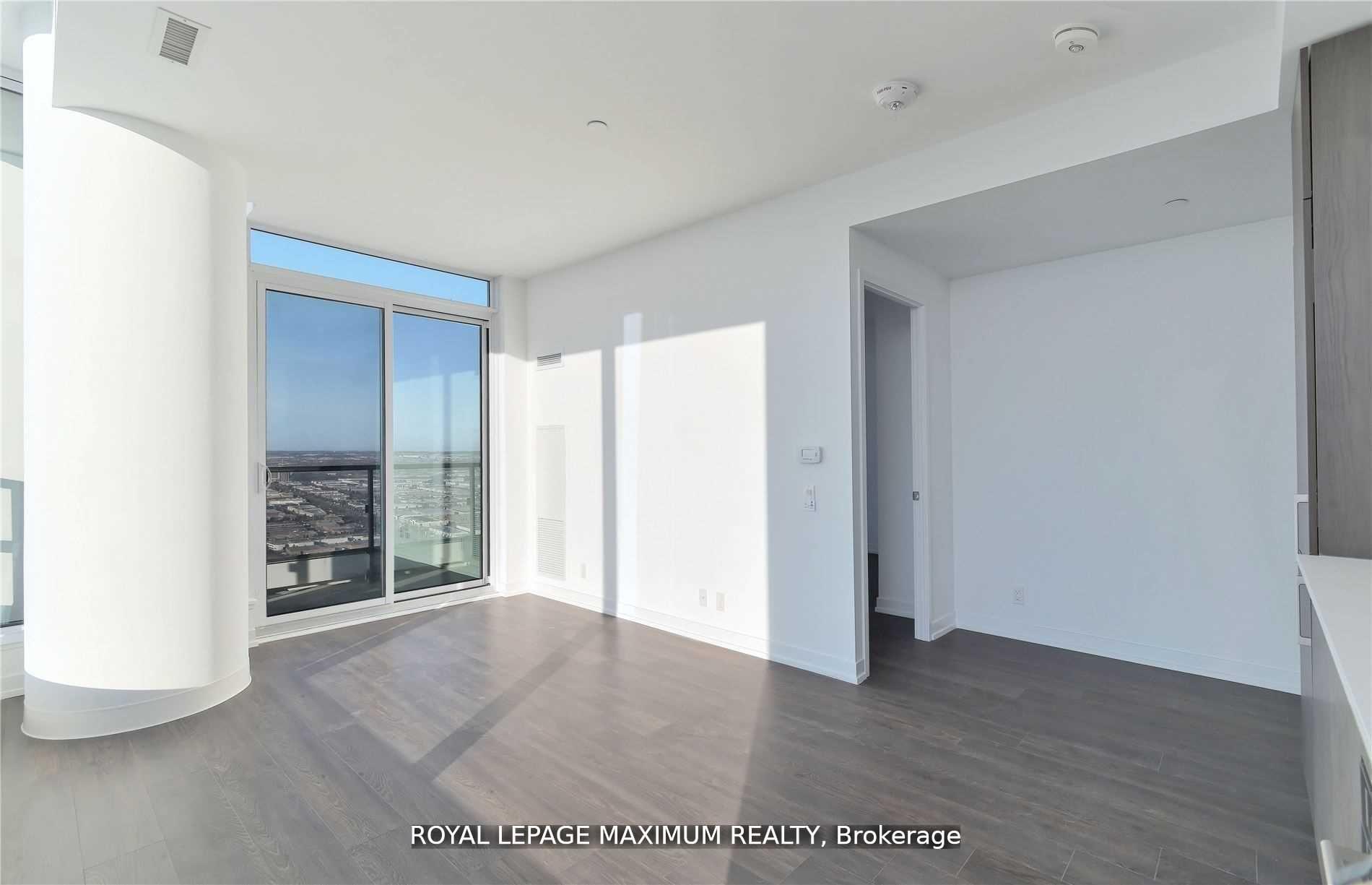 Photo 10 of Unit Ph10, 898 Portage Parkway, Vaughan, Vaughan Corporate Centre — HOMEH