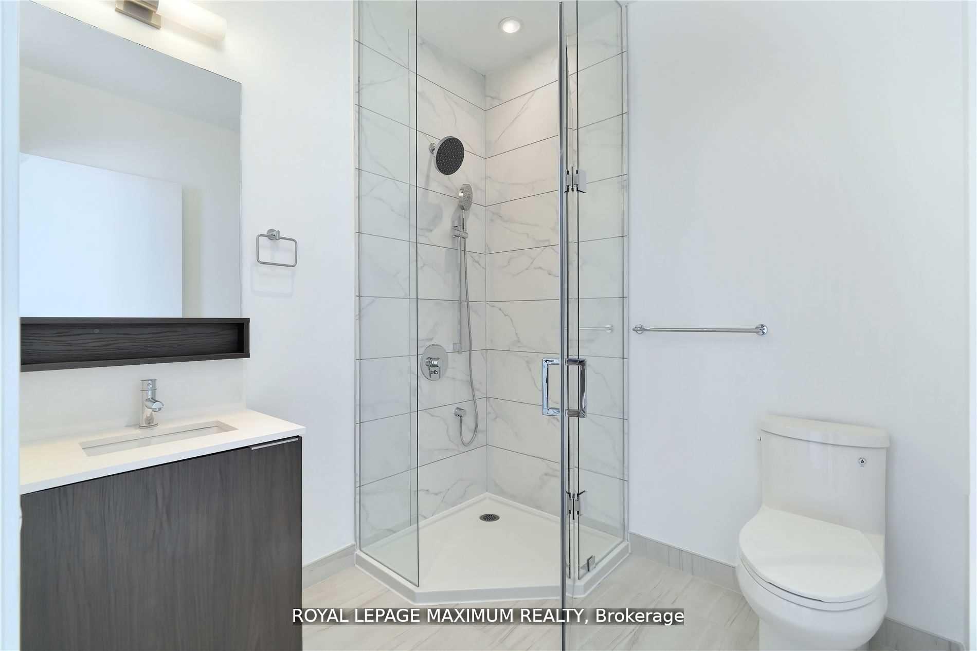 Photo 11 of Unit Ph10, 898 Portage Parkway, Vaughan, Vaughan Corporate Centre — HOMEH