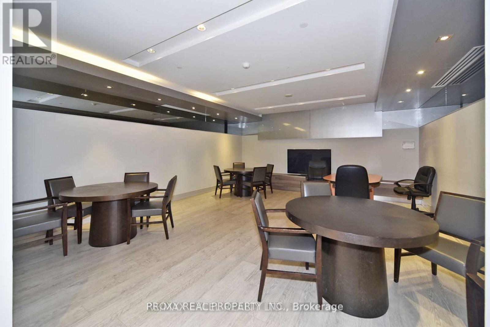 Photo 3 of Unit PH302, 7165 Yonge Street, Markham, Grandview — HOMEH