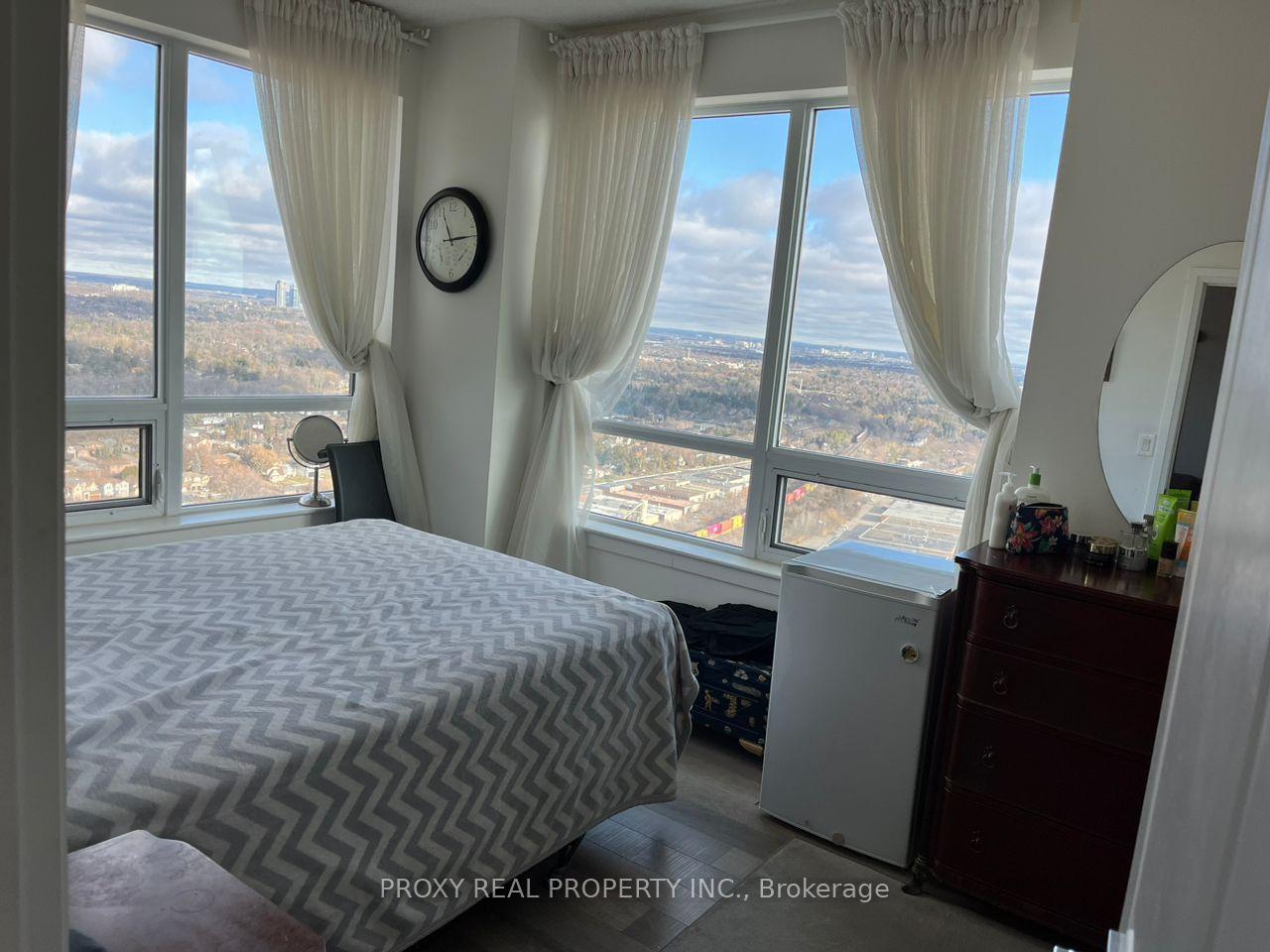 Photo 15 of Unit PH302, 7165 Yonge Street, Markham, Grandview — HOMEH