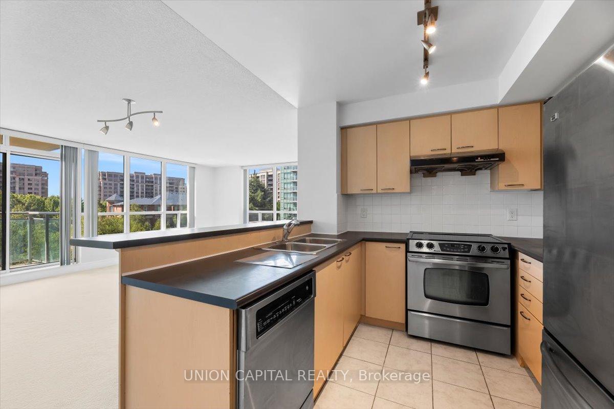 Photo 1 of Unit 306, 62 Suncrest Boulevard, Markham, Commerce Valley — HOMEH