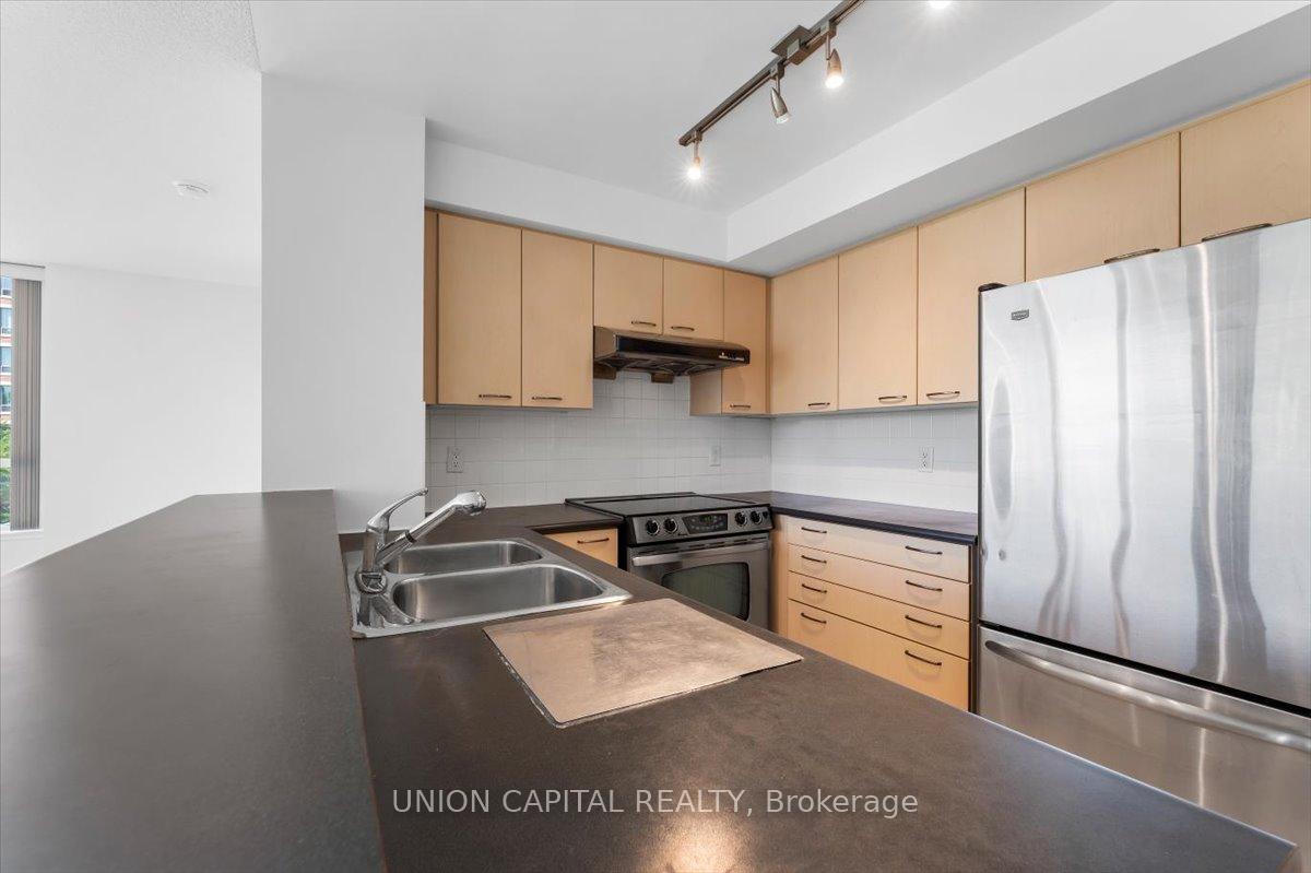 Photo 2 of Unit 306, 62 Suncrest Boulevard, Markham, Commerce Valley — HOMEH