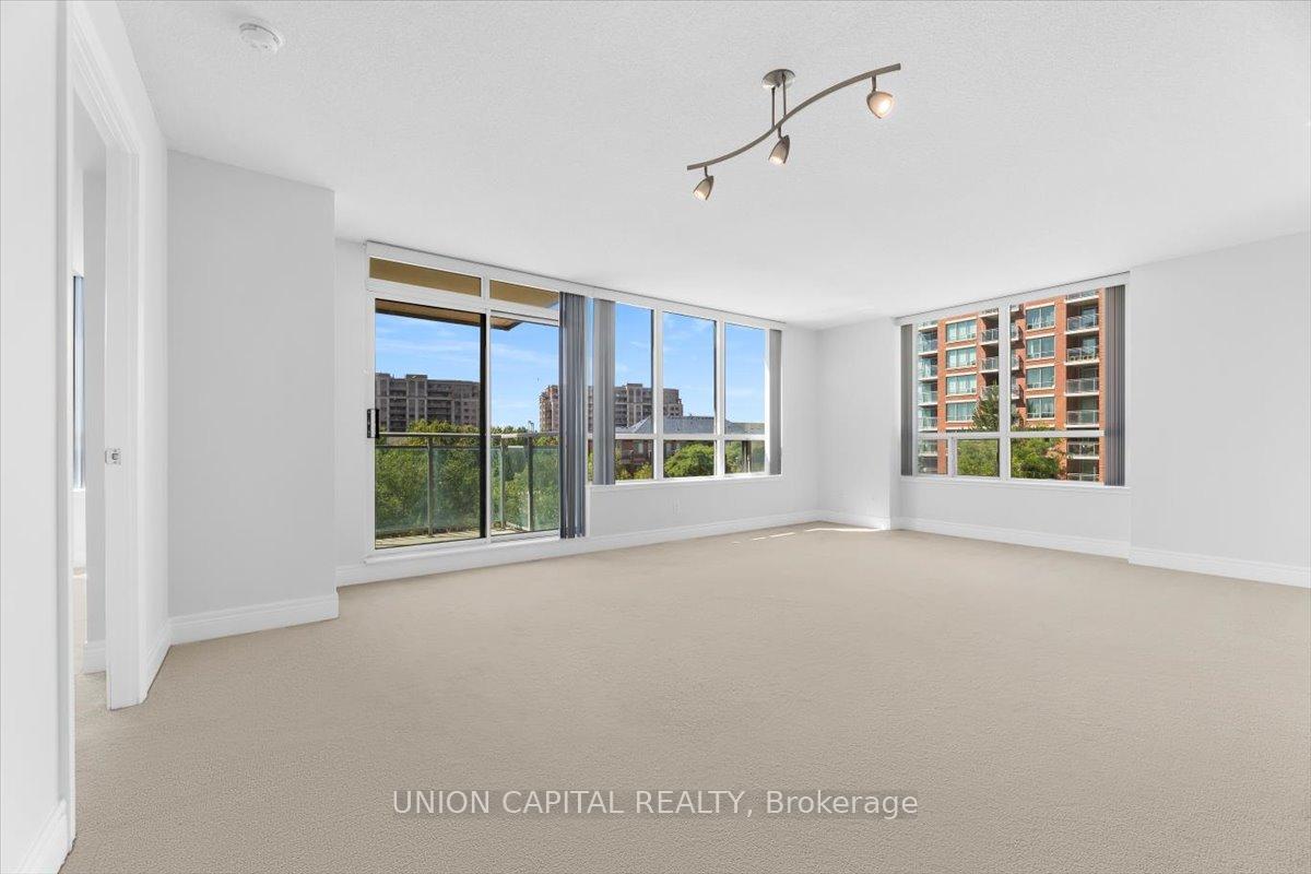 Photo 5 of Unit 306, 62 Suncrest Boulevard, Markham, Commerce Valley — HOMEH