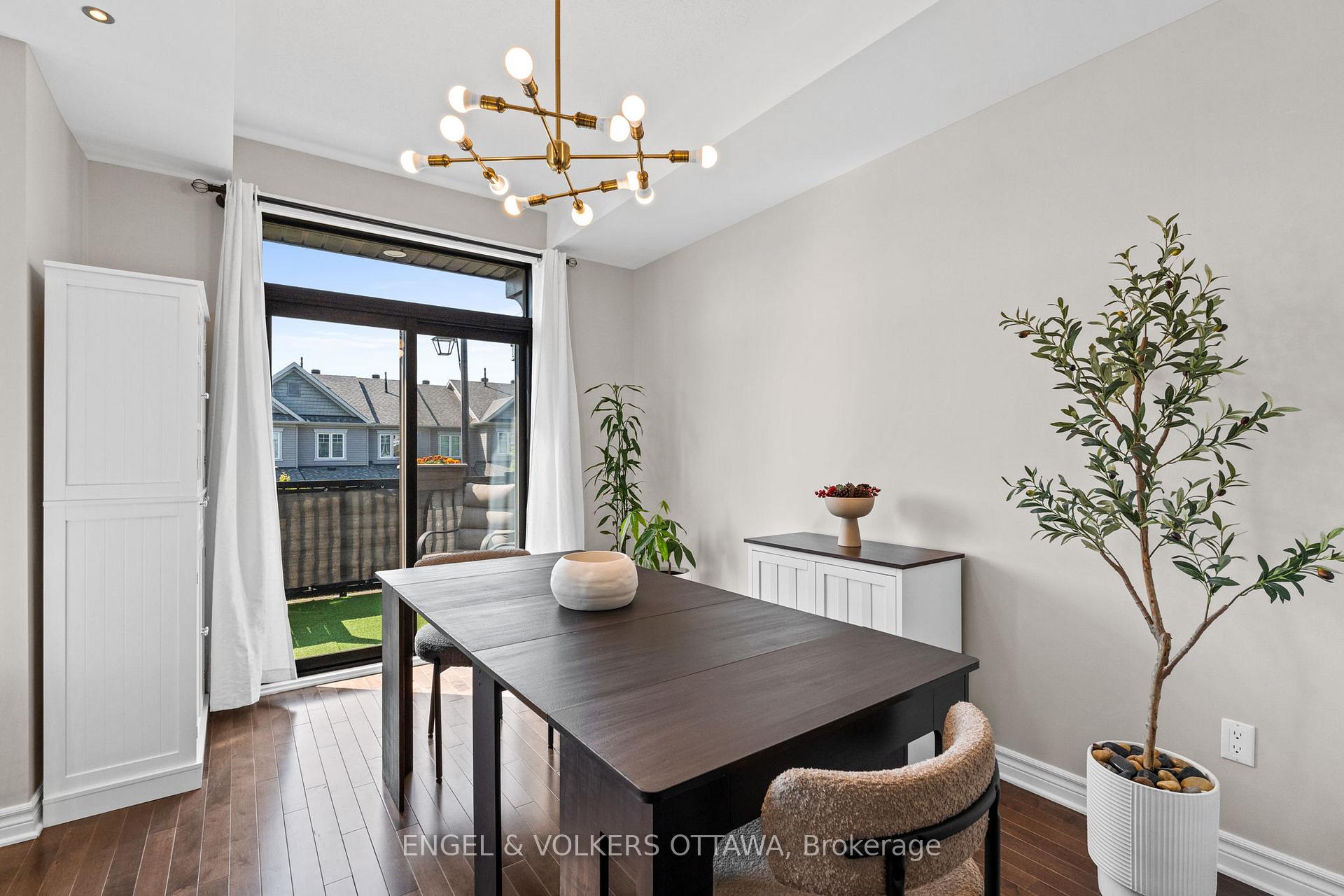 Photo 15 of 618 Lauraleaf Crescent, Ottawa, Barrhaven - Half Moon Bay — HOMEH