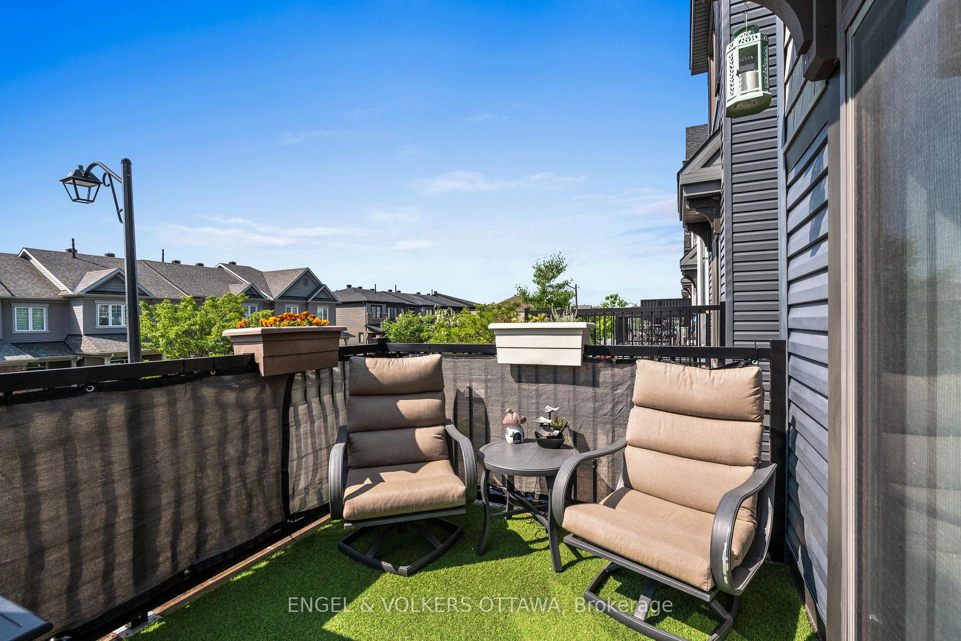 Photo 18 of 618 Lauraleaf Crescent, Ottawa, Barrhaven - Half Moon Bay — HOMEH