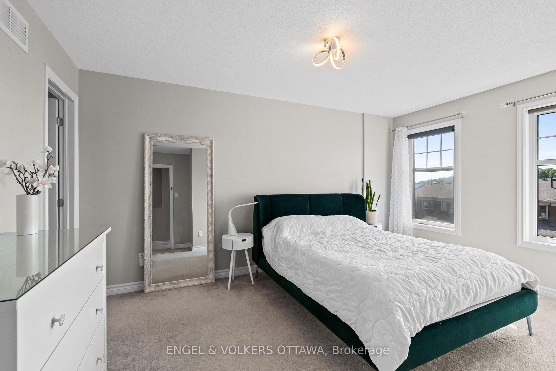 Photo 20 of 618 Lauraleaf Crescent, Ottawa, Barrhaven - Half Moon Bay — HOMEH