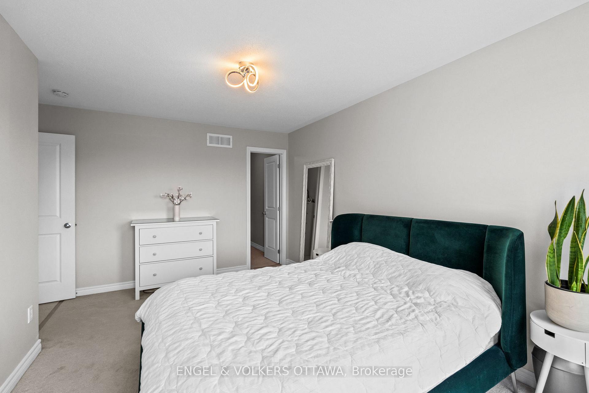 Photo 23 of 618 Lauraleaf Crescent, Ottawa, Barrhaven - Half Moon Bay — HOMEH