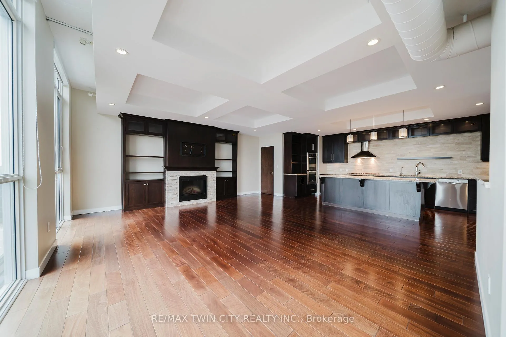 Photo 6 of Unit 1306, 191 King Street S, Waterloo — HOMEH