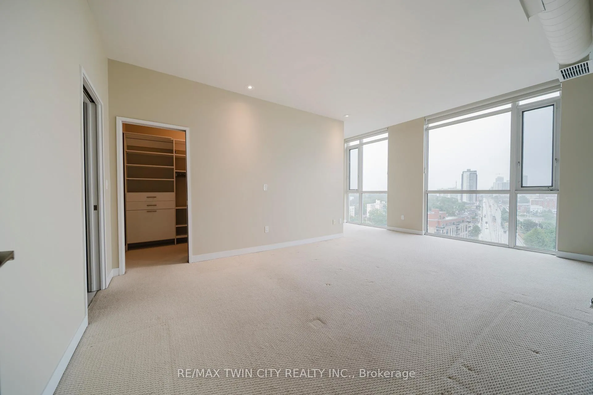 Photo 17 of Unit 1306, 191 King Street S, Waterloo — HOMEH