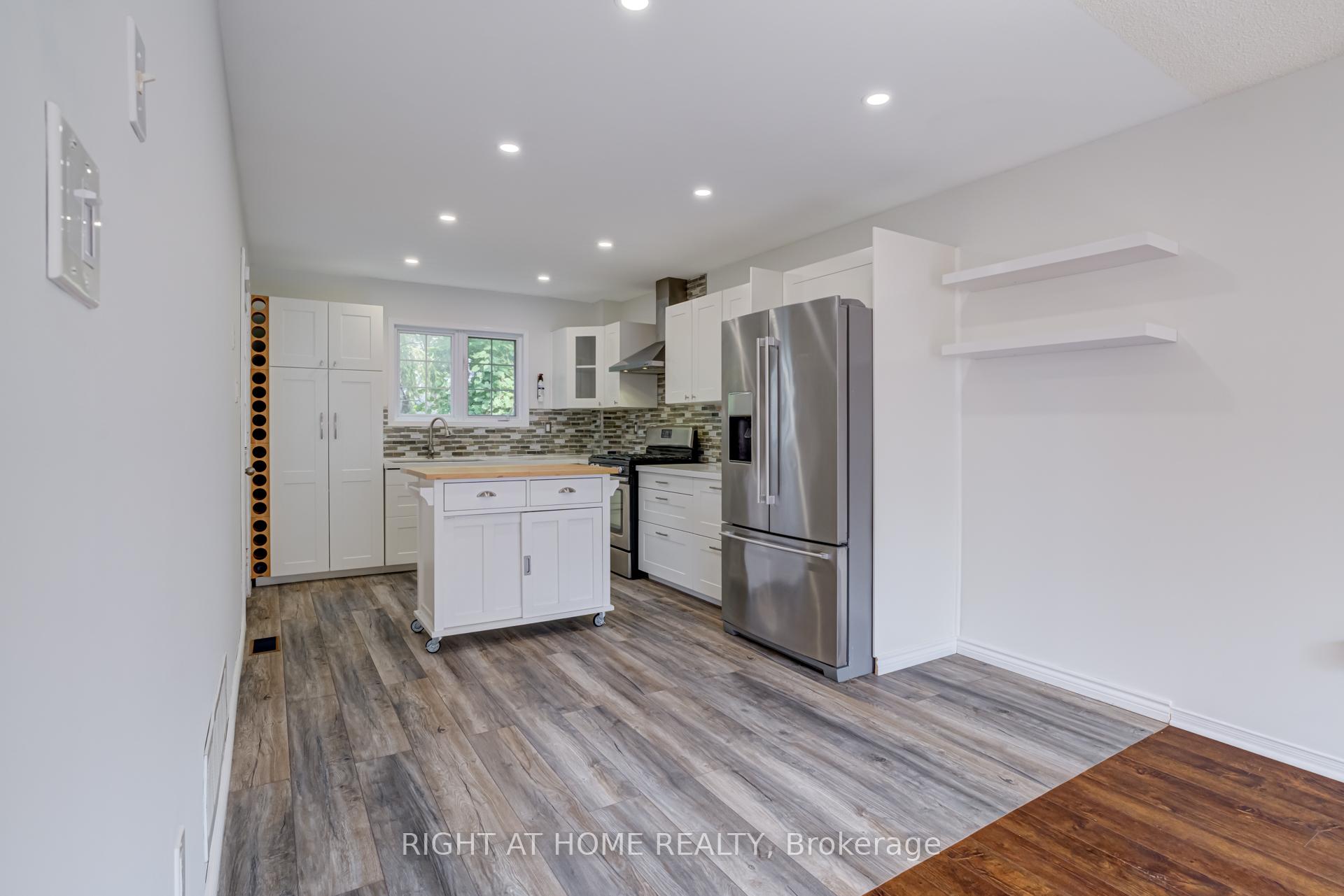 Photo 7 of Unit 22, 1735 Walnut Lane, Pickering, Town Centre — HOMEH