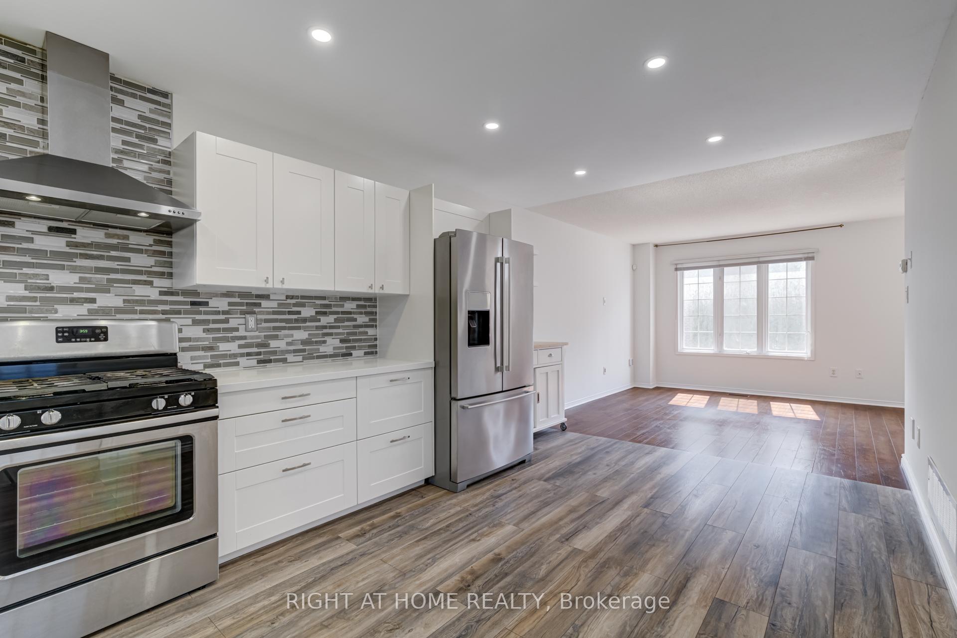 Photo 12 of Unit 22, 1735 Walnut Lane, Pickering, Town Centre — HOMEH