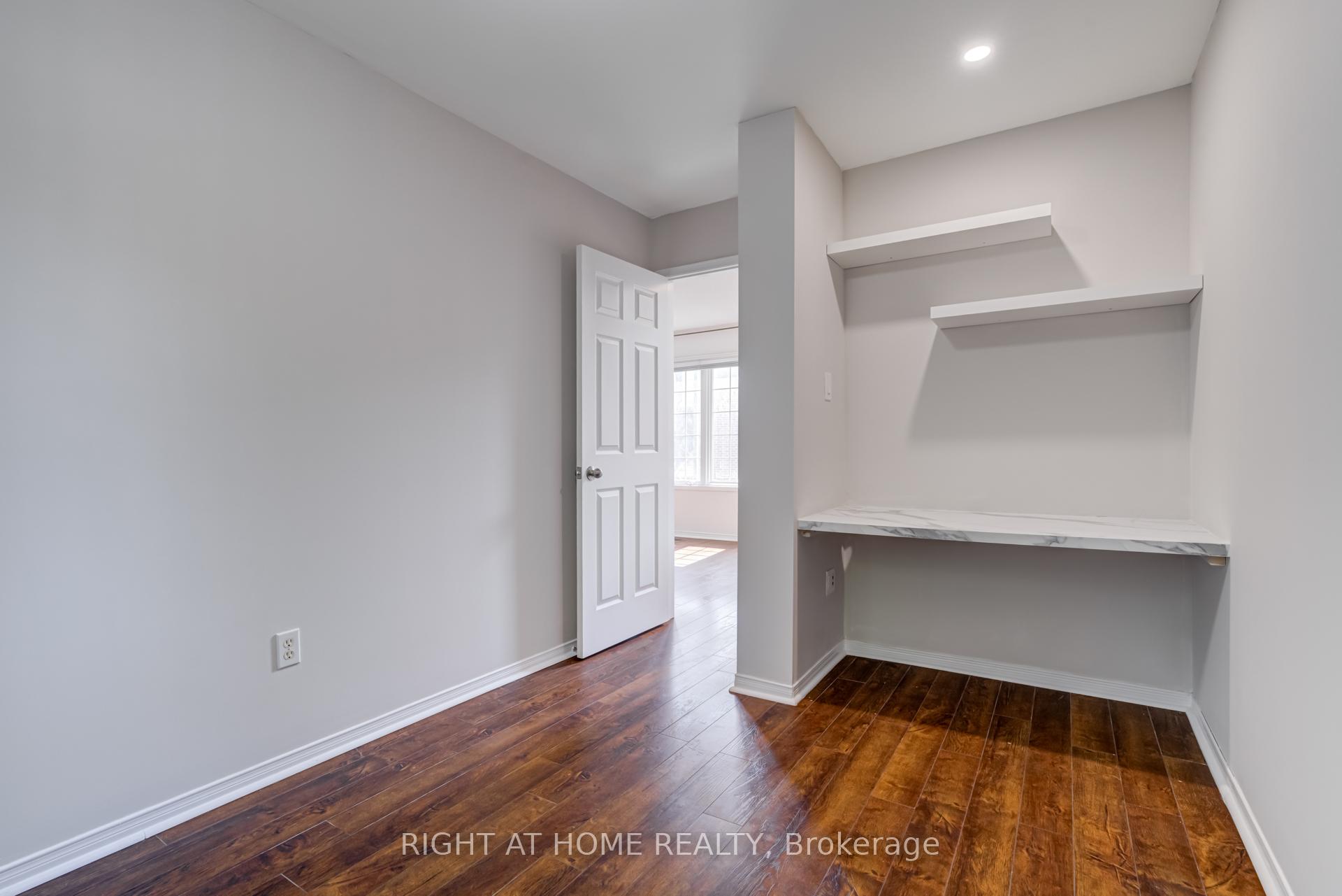 Photo 14 of Unit 22, 1735 Walnut Lane, Pickering, Town Centre — HOMEH