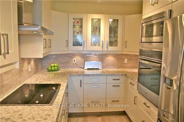 Photo 8 of Unit #1104, 195 Wynford Drive, Toronto, Flemingdon Park — HOMEH