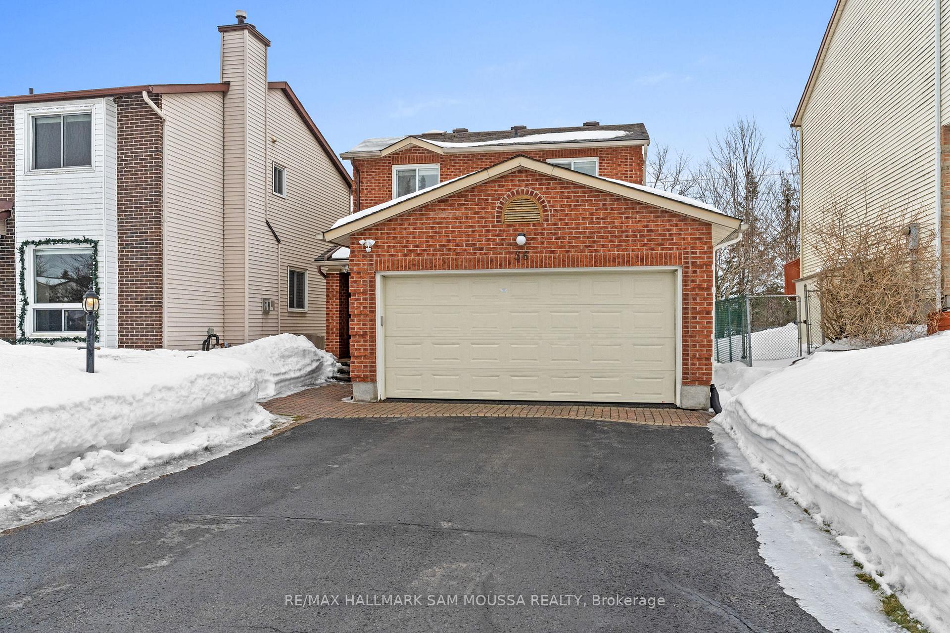 Photo 2 of 56 Coolspring Crescent, Ottawa, Borden Farm/Stewart Farm/Carleton Heights/Parkwood Hills — HOMEH