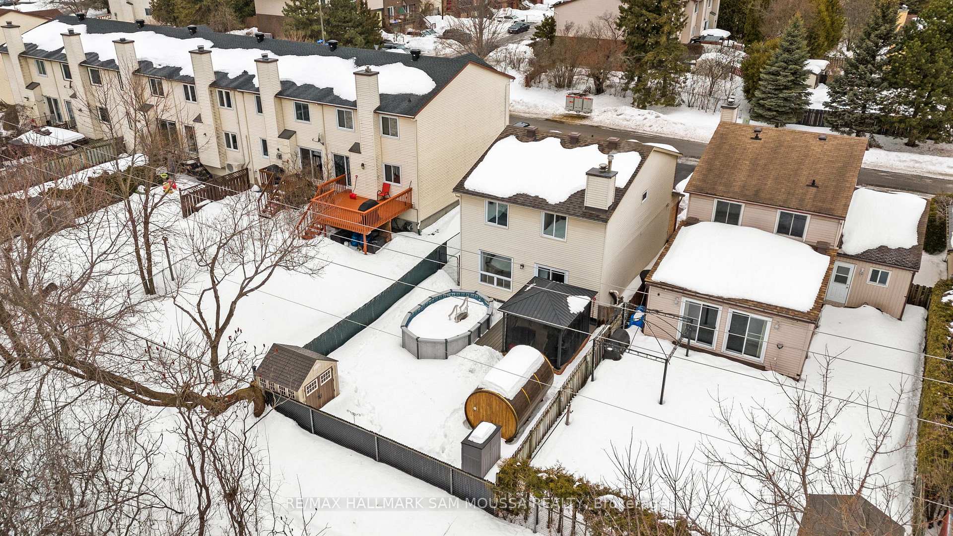 Photo 33 of 56 Coolspring Crescent, Ottawa, Borden Farm/Stewart Farm/Carleton Heights/Parkwood Hills — HOMEH