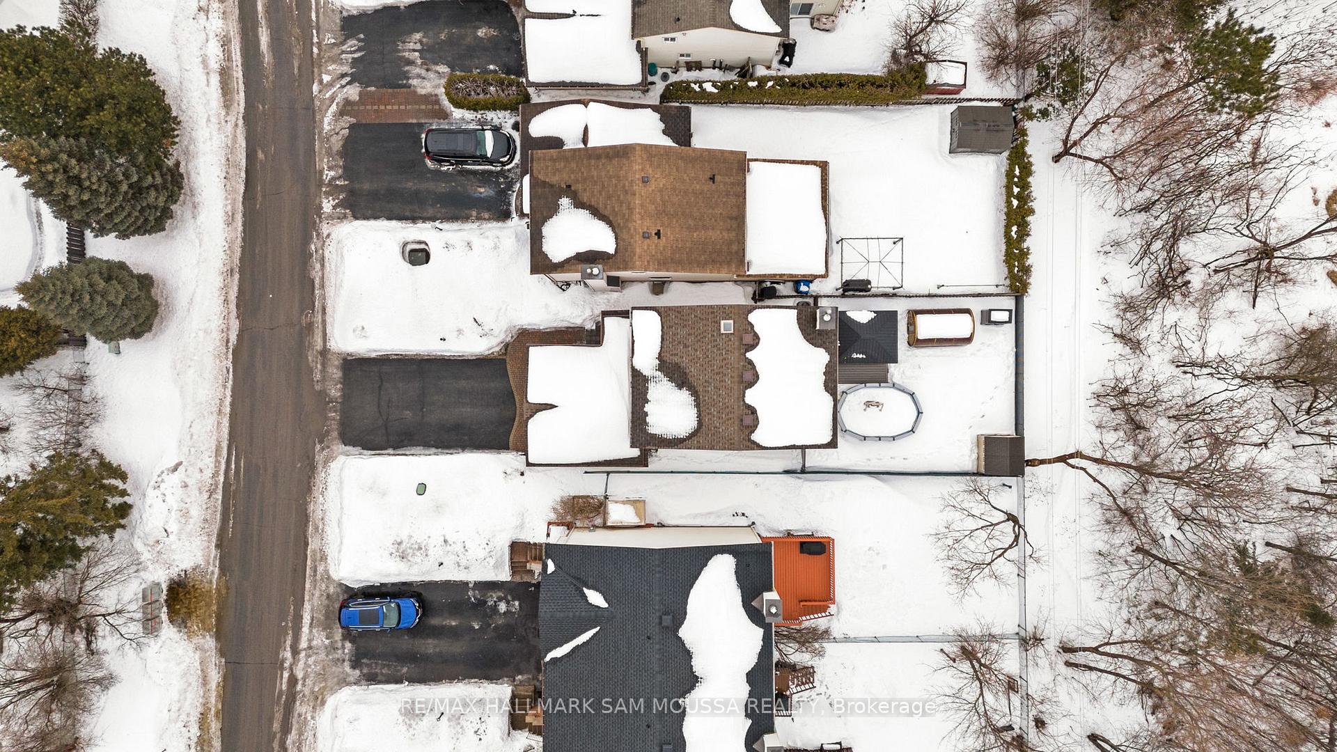 Photo 39 of 56 Coolspring Crescent, Ottawa, Borden Farm/Stewart Farm/Carleton Heights/Parkwood Hills — HOMEH
