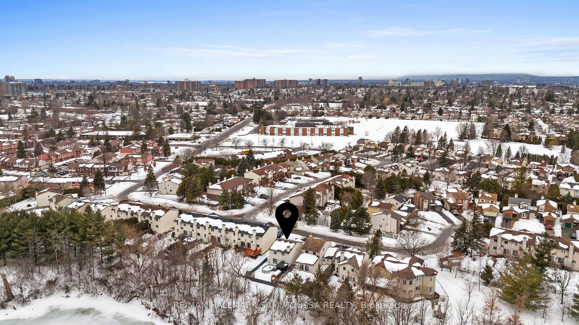 Photo 44 of 56 Coolspring Crescent, Ottawa, Borden Farm/Stewart Farm/Carleton Heights/Parkwood Hills — HOMEH