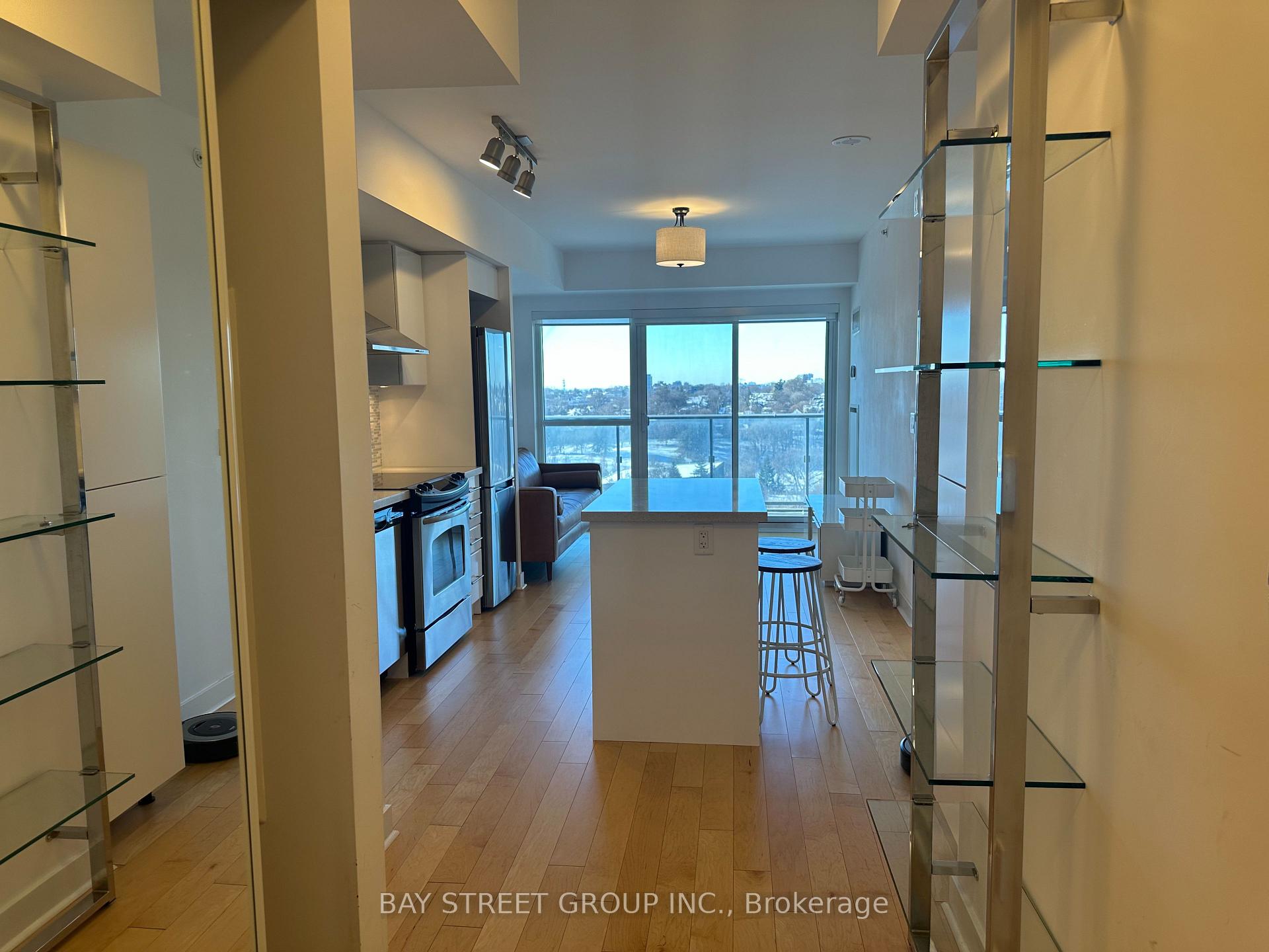 Front of Unit 1211, 58 Orchard View Boulevard