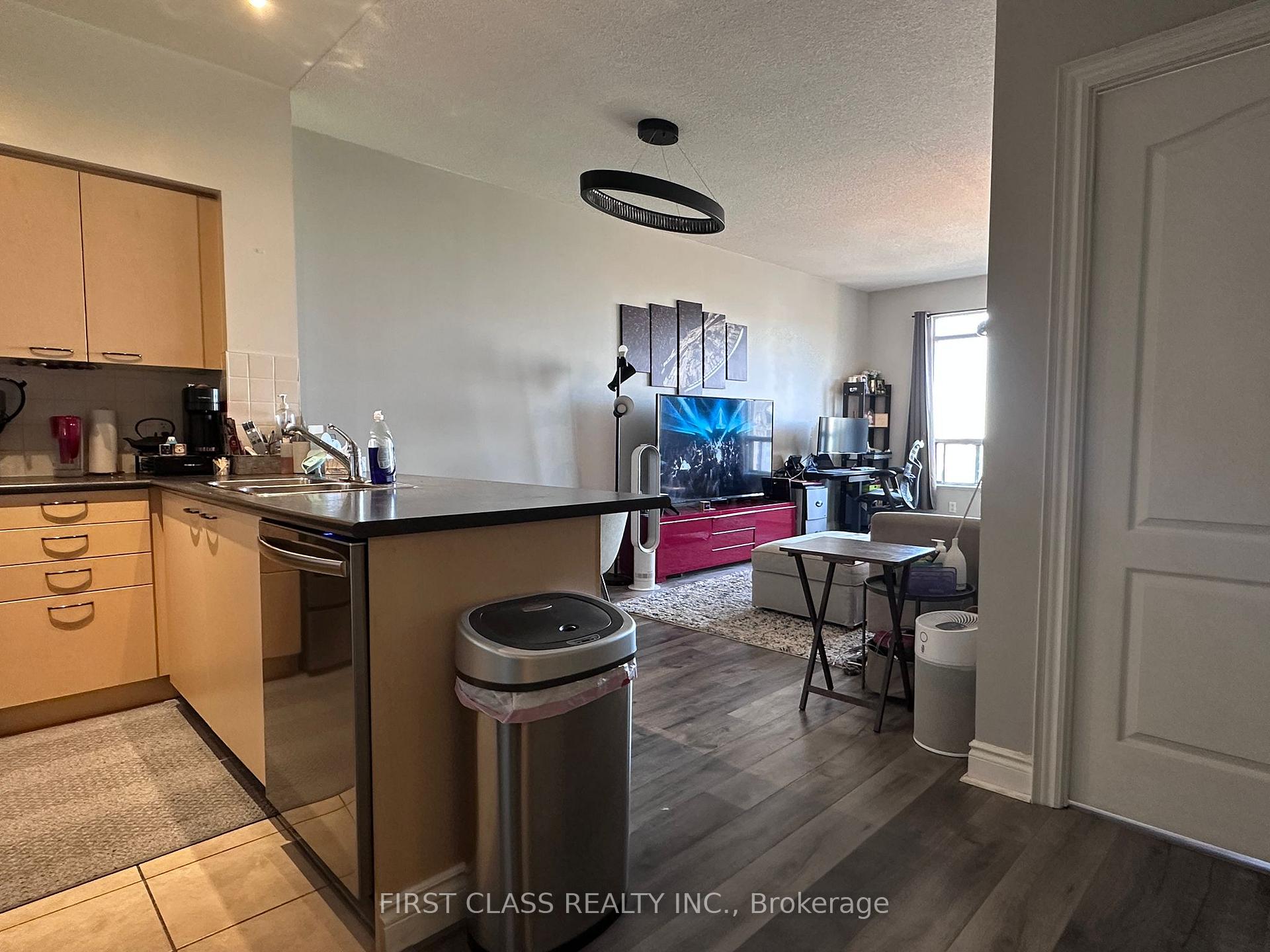 Photo 7 of Unit LPH12, 51 Saddlecreek Drive, Markham, Commerce Valley — HOMEH