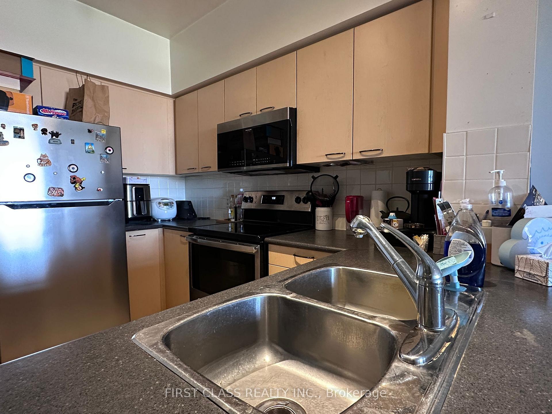 Photo 8 of Unit LPH12, 51 Saddlecreek Drive, Markham, Commerce Valley — HOMEH
