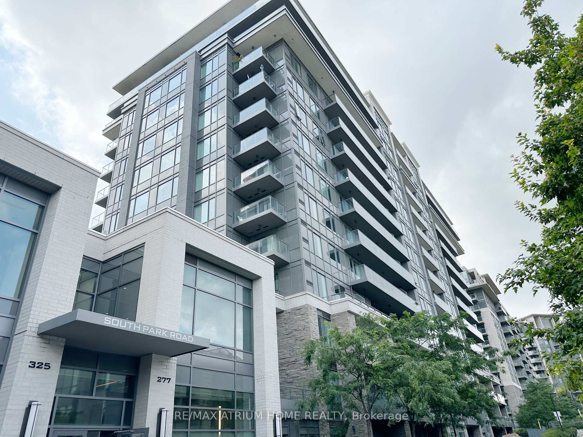 Front of Unit 316, 277 South Park Road
