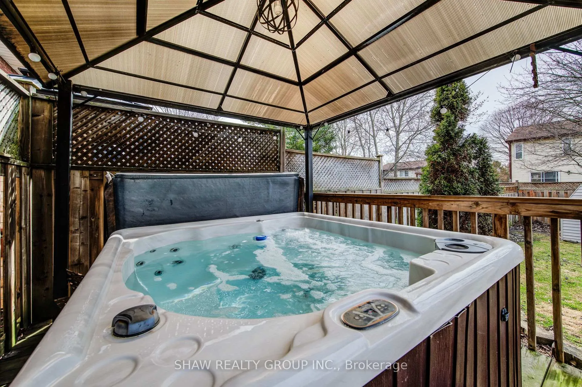 Photo 5 of 110 Imperial Drive, Guelph, Willow West/Sugarbush/West Acres — HOMEH
