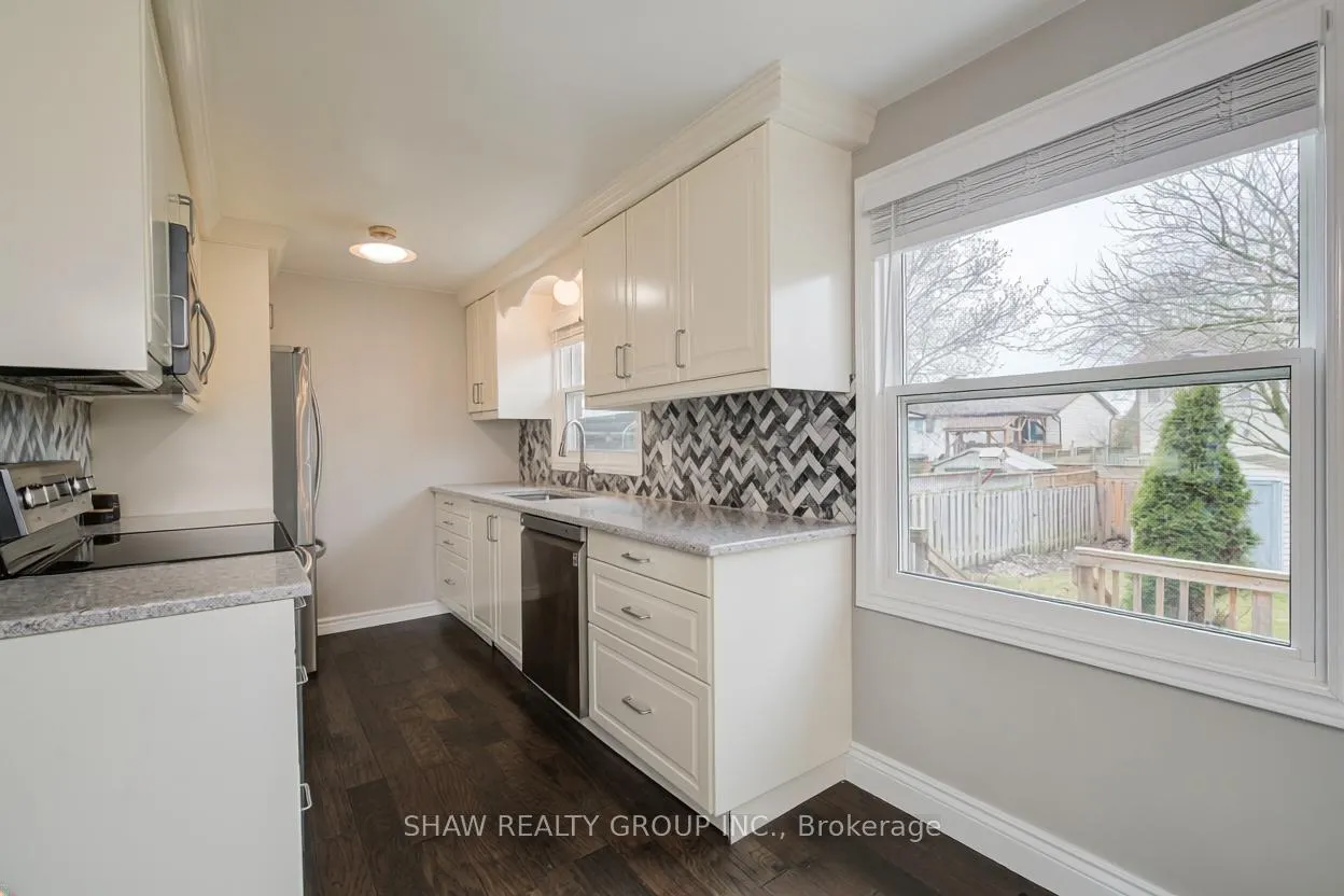 Photo 15 of 110 Imperial Drive, Guelph, Willow West/Sugarbush/West Acres — HOMEH